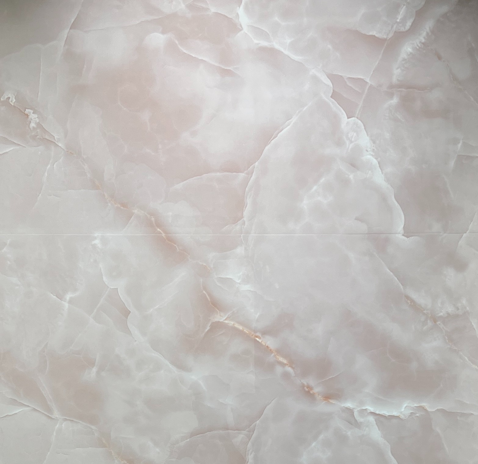 ONYX LUXE PINK CARVING